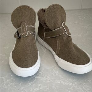 Blowfish ladies  Brown Canvas Sneakers w/ fur trim- new with tag